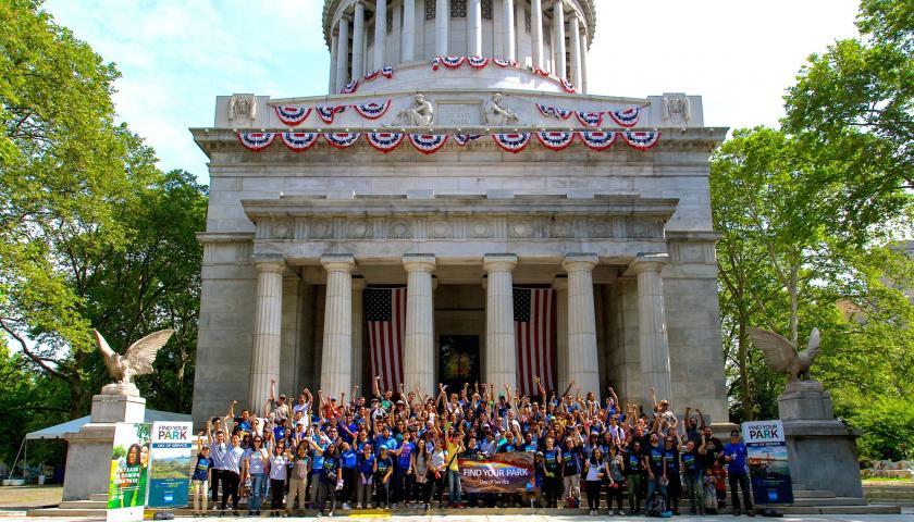 200 Volunteers Gather on the steps of General Grant National Memorial