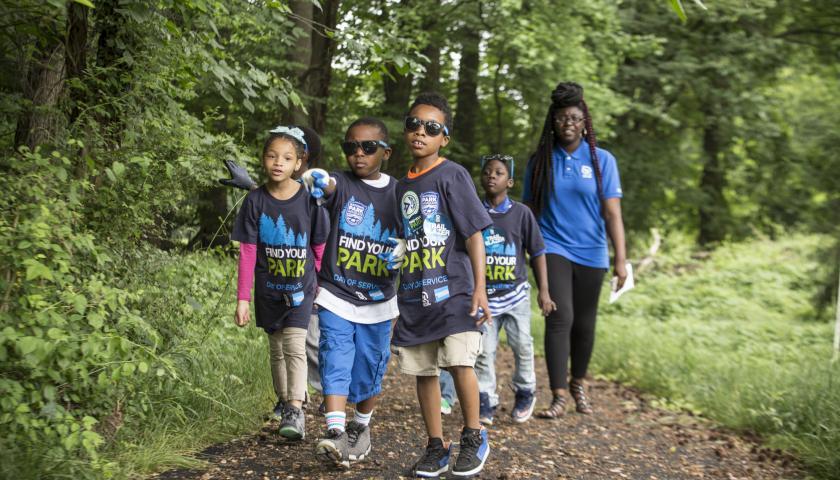 Young SCA volunteers on the trail at Fort Dupont Park